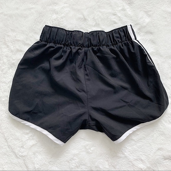 ADIDAS | Black 3 stripe running shorts size XS - Picture 7 of 7
